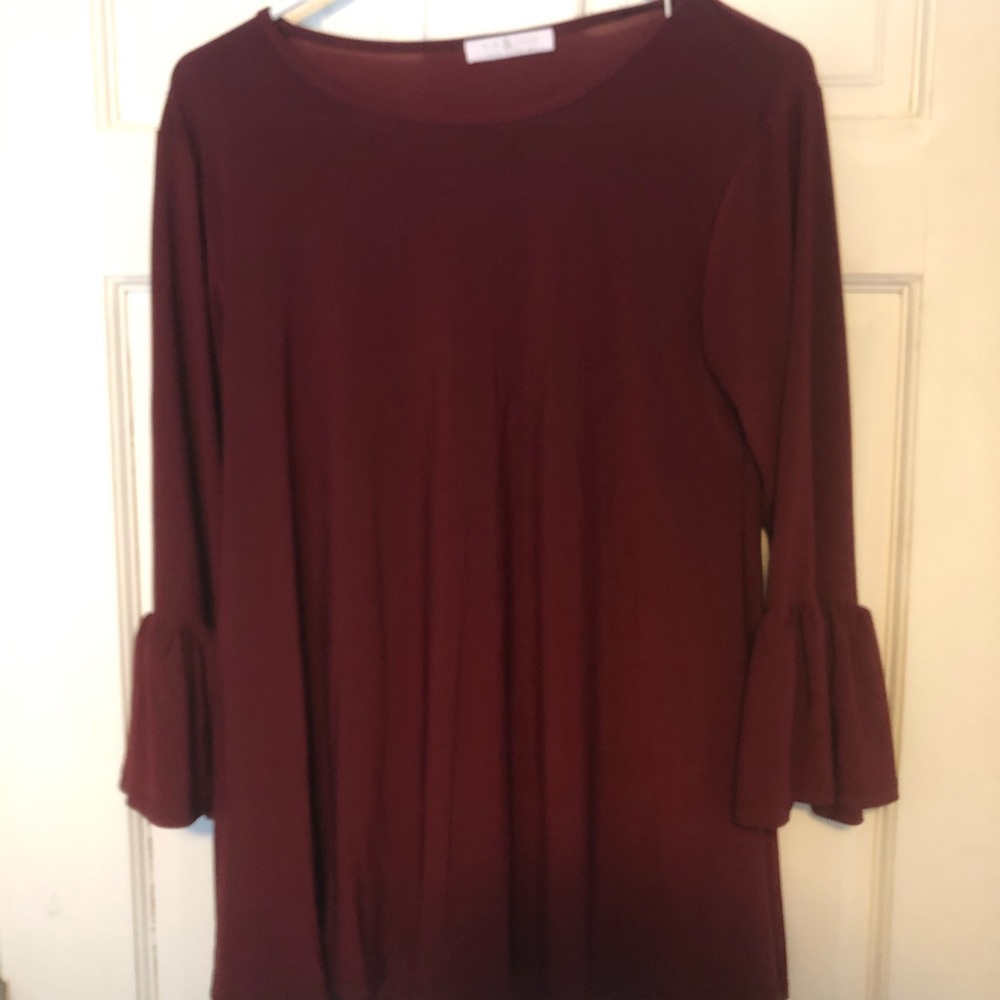 Bell sleeve top